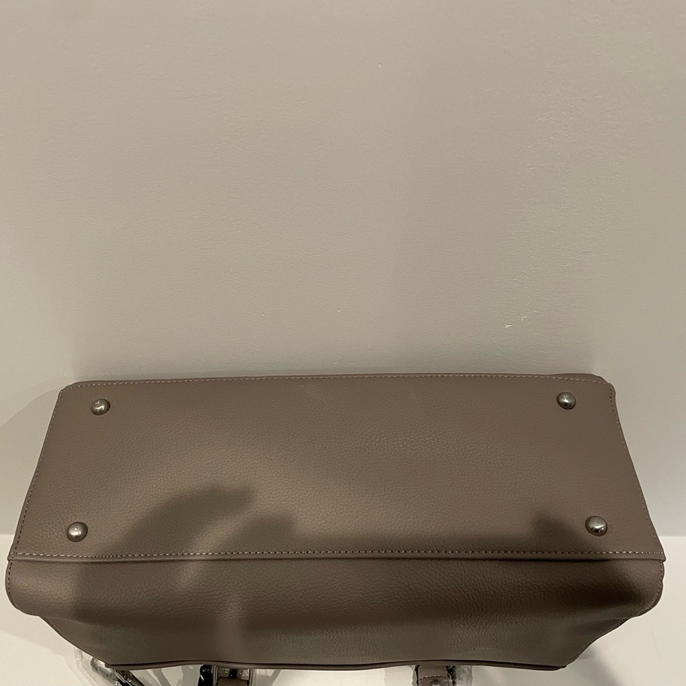 Purse - Picture 5 of 9